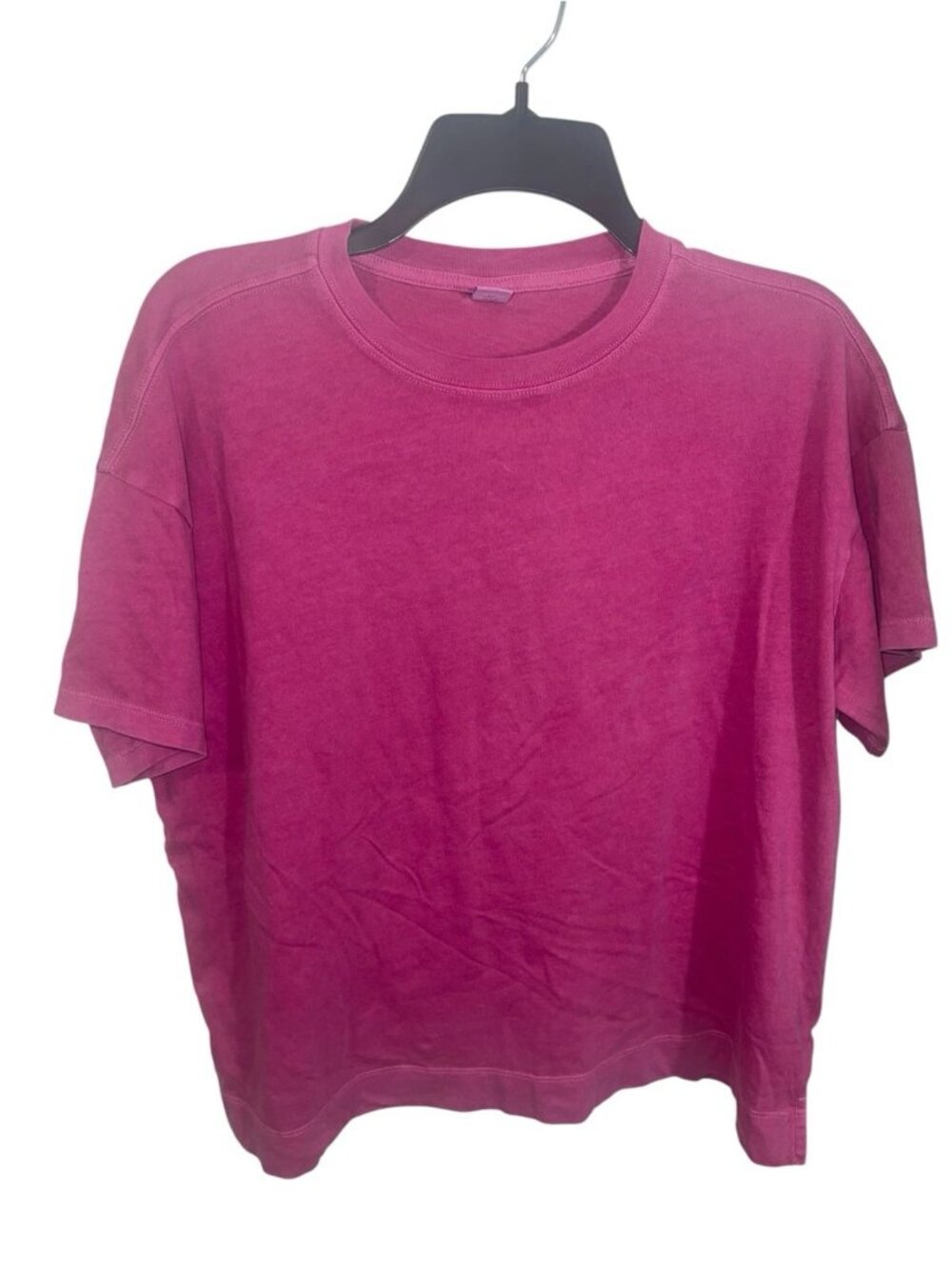 OLD NAVY Women's Size Medium Vintage Tee in Magenta 100% Cotton Made to Look Old